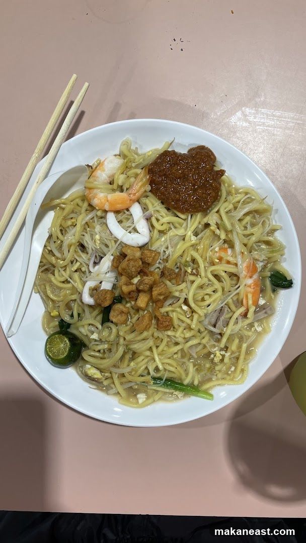 Noodles with Shrimp and Squid