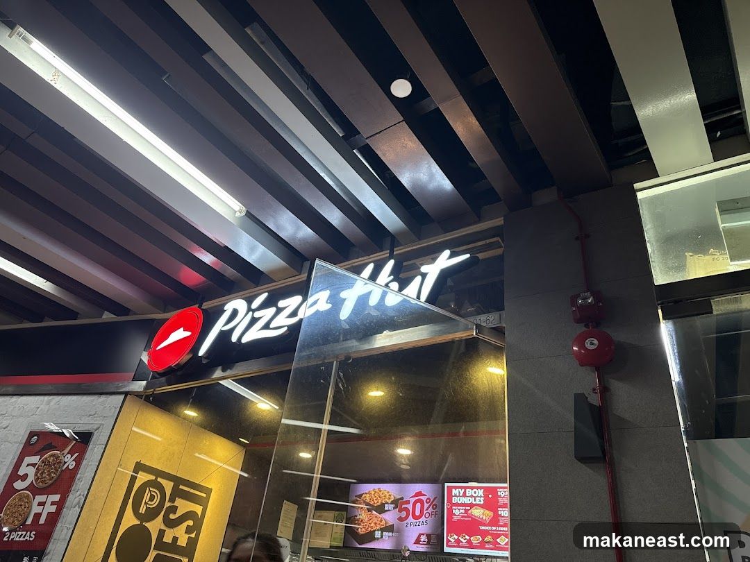 Pizza Hut Storefront