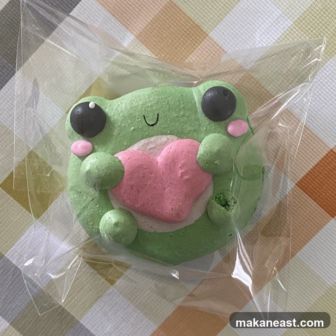Frog Macaron