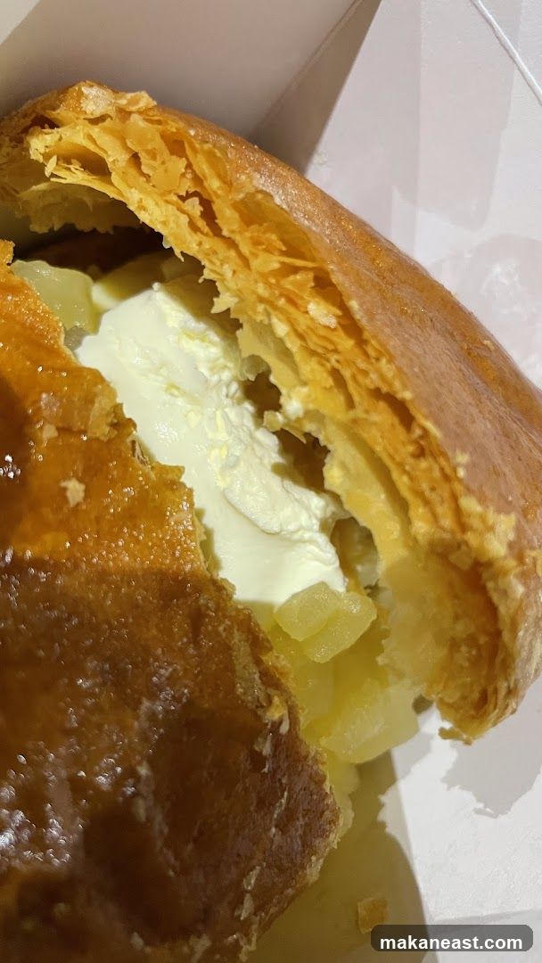 Pastry with Cream and Fruit Filling
