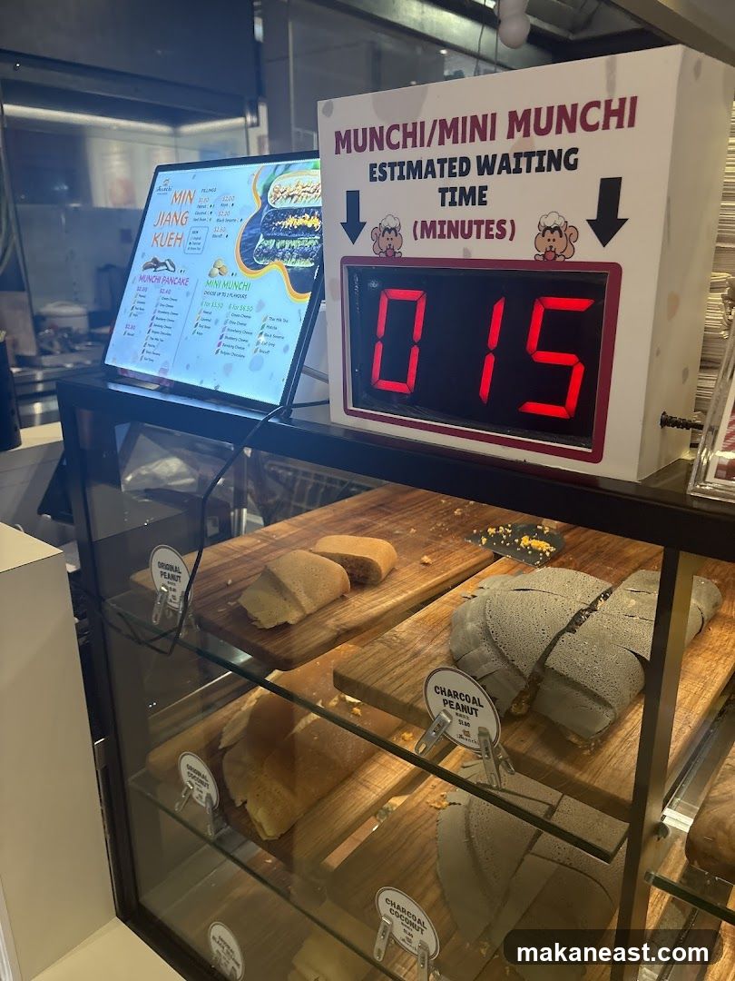 Food display with waiting time indicator