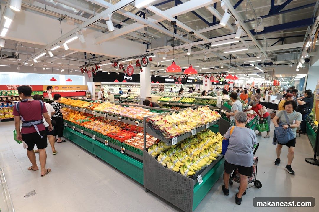 Supermarket Produce Aisle