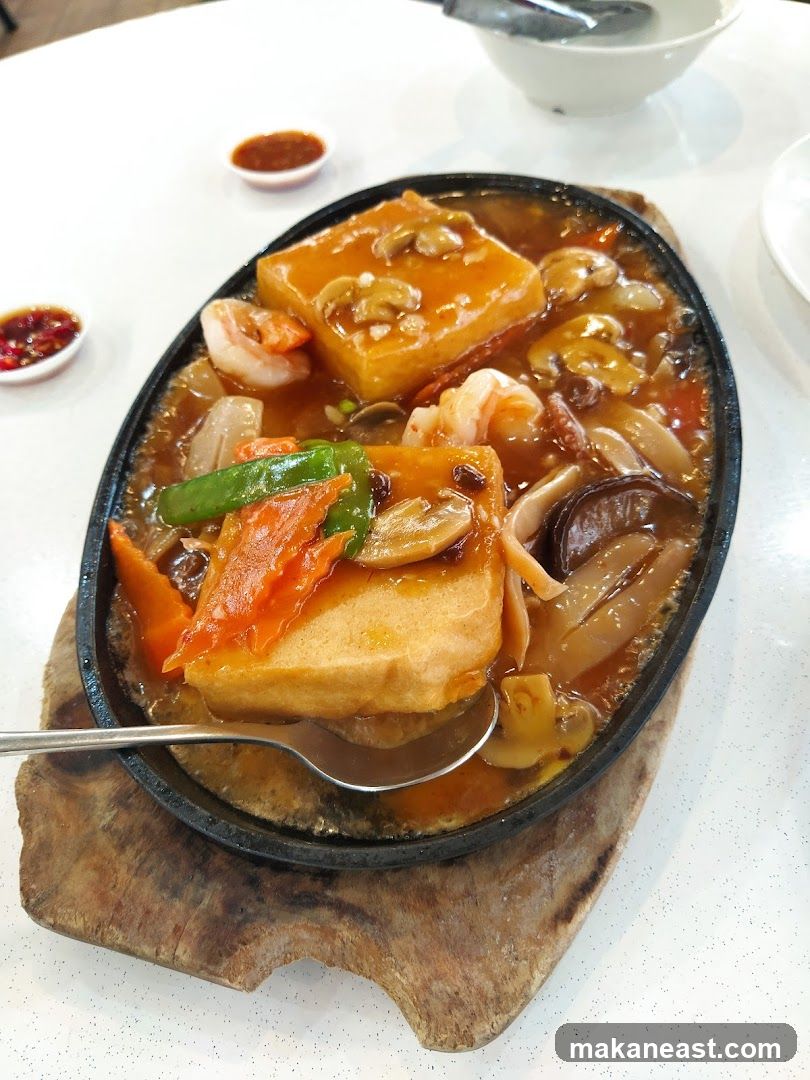Sizzling Tofu with Seafood