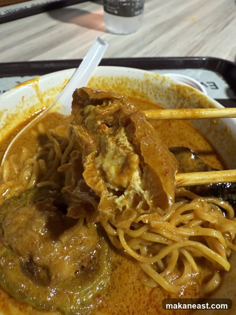 Curry Noodles with Tofu and Egg