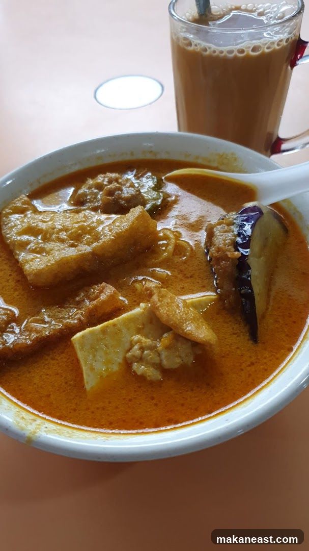 Curry Noodles and Drink