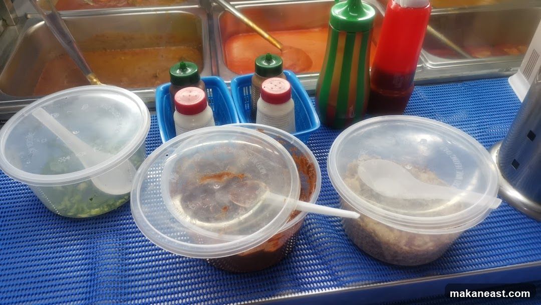 Food Containers and Condiments