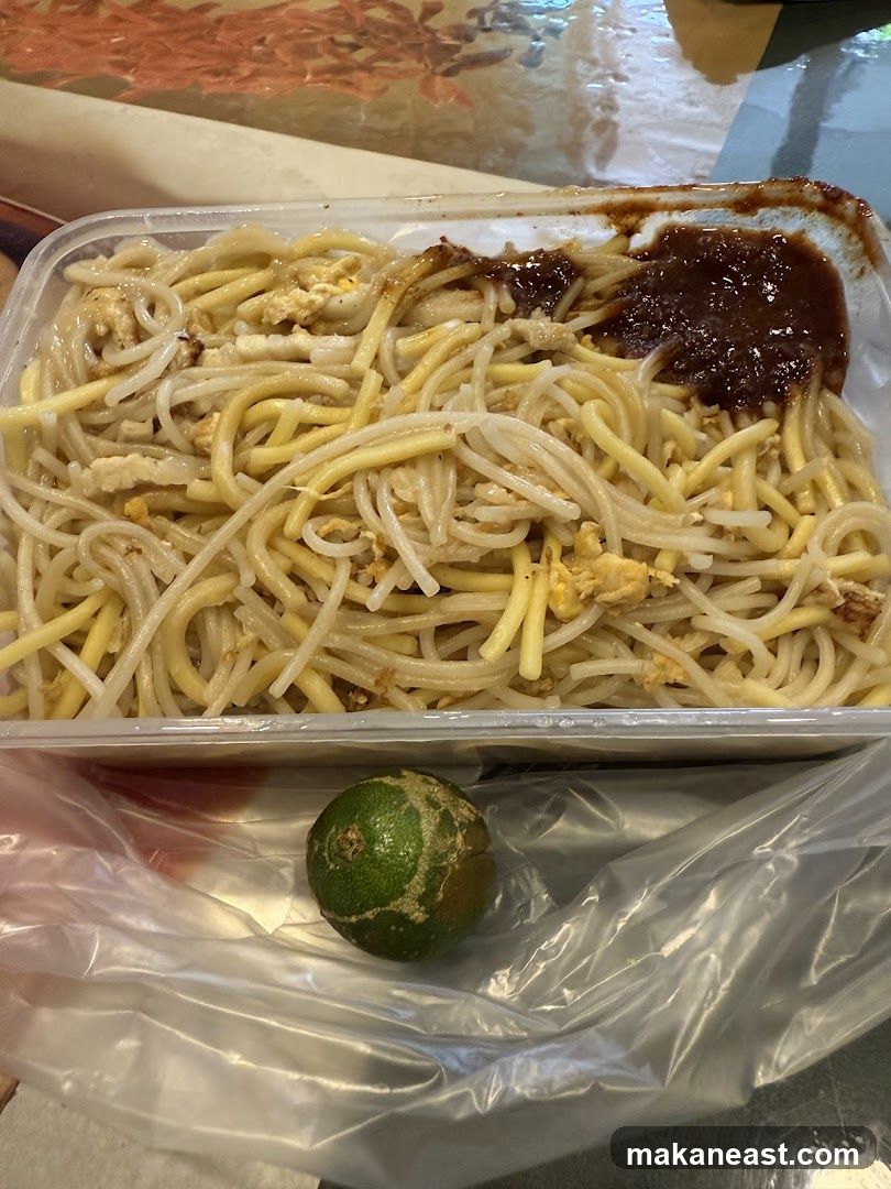 Noodles with Sauce and Lime