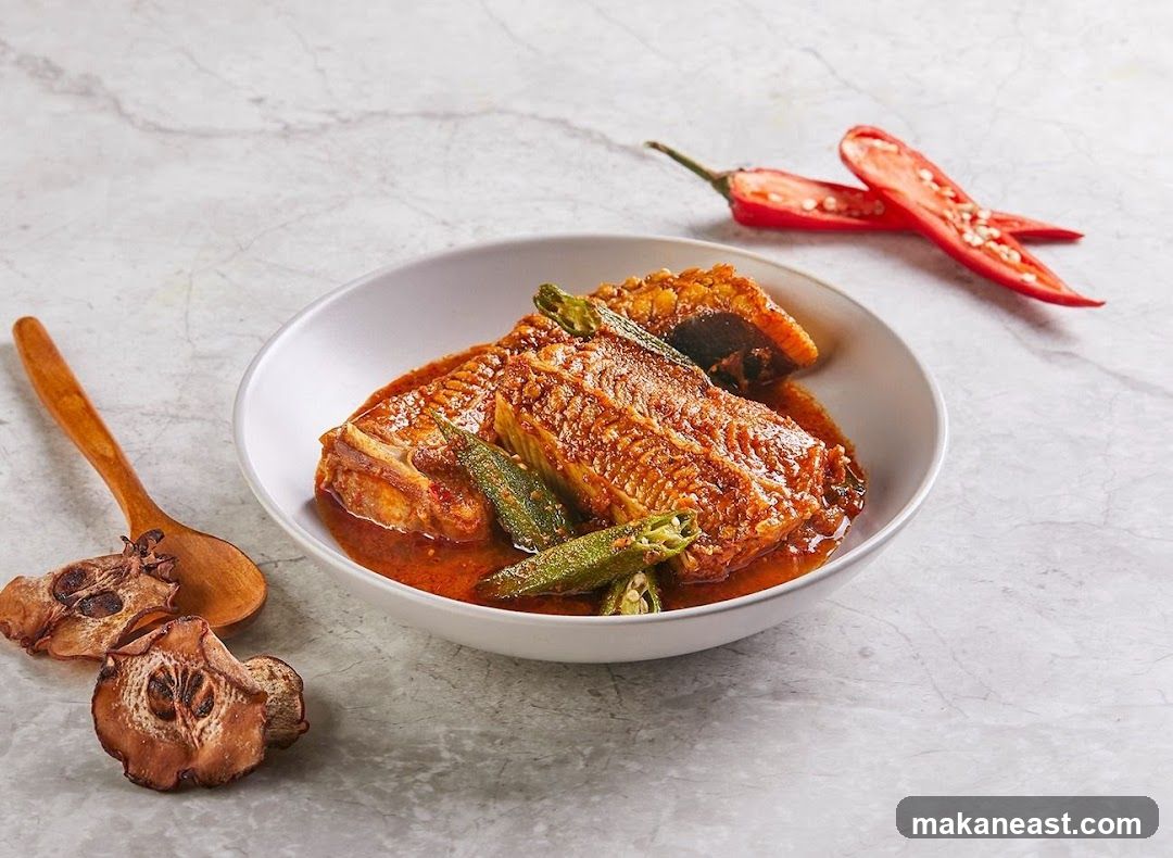 Fish Curry with Okra and Chili