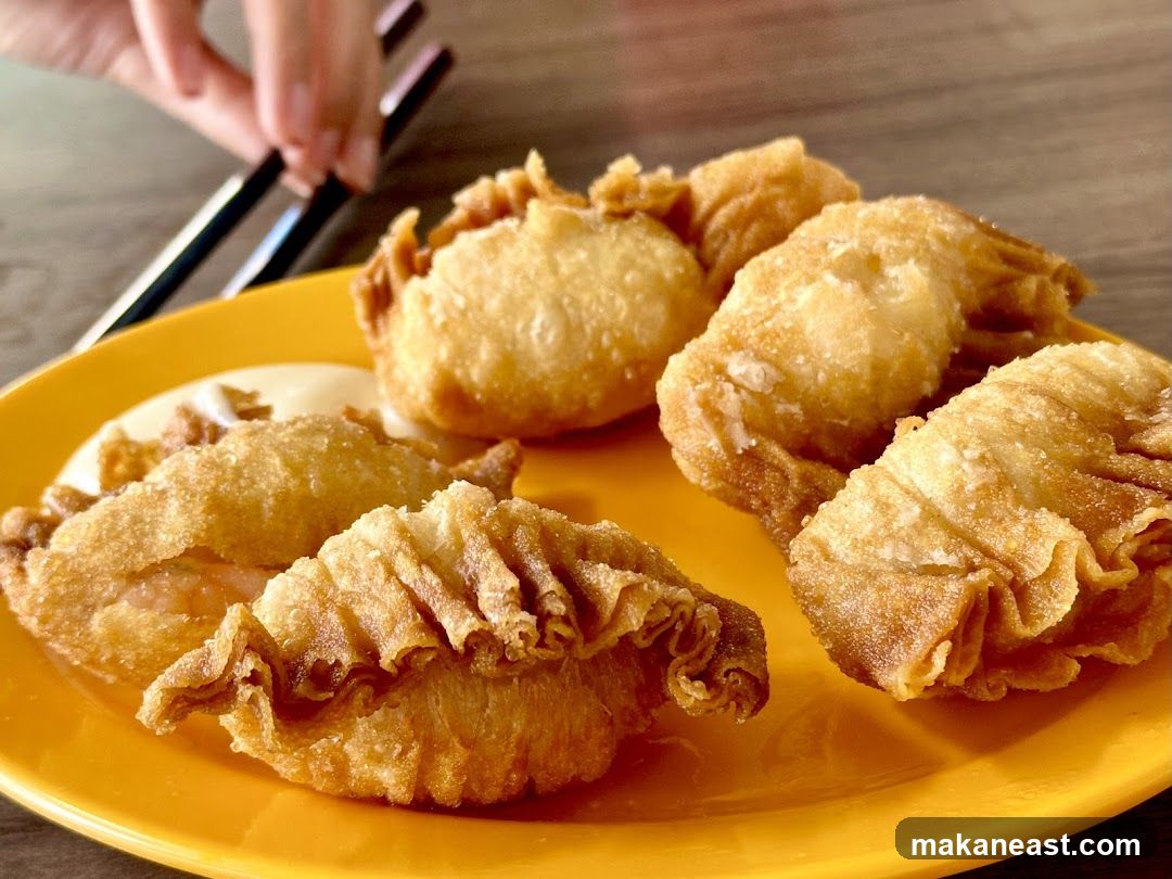 Fried Wontons with Dip