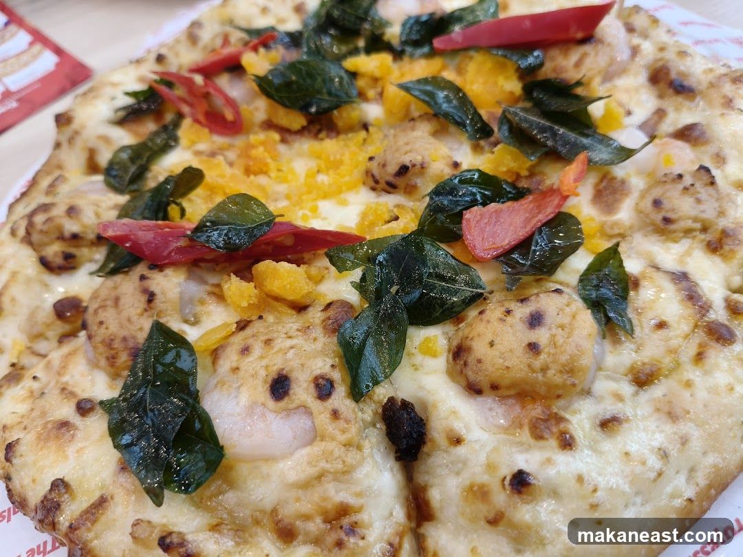 Spicy Seafood Pizza