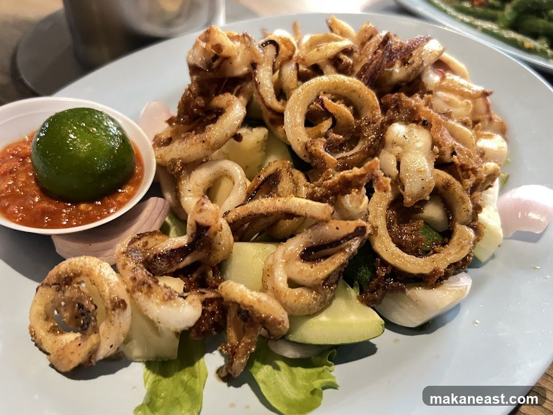 Grilled Squid with Chili Sauce