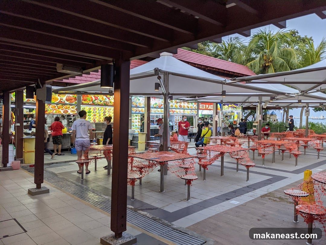 Outdoor Food Court Seating