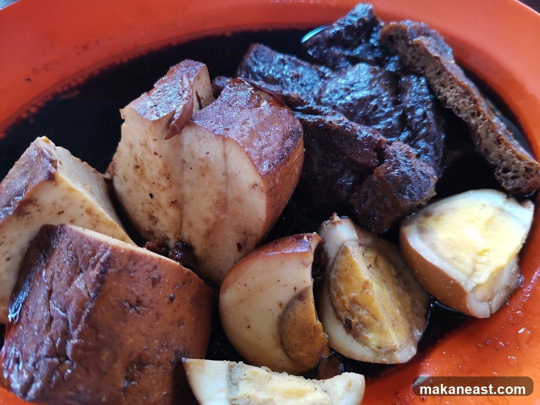 Braised Tofu and Eggs