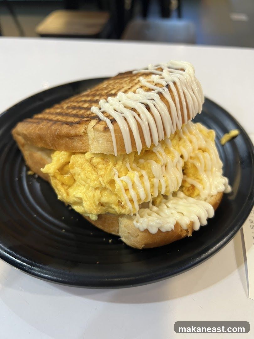 Scrambled Egg Sandwich with Mayonnaise