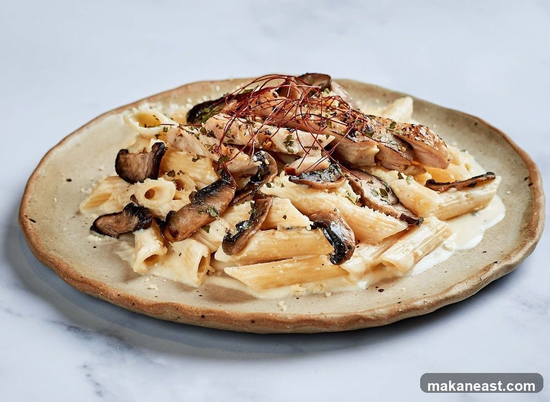 Penne Pasta with Chicken and Mushrooms