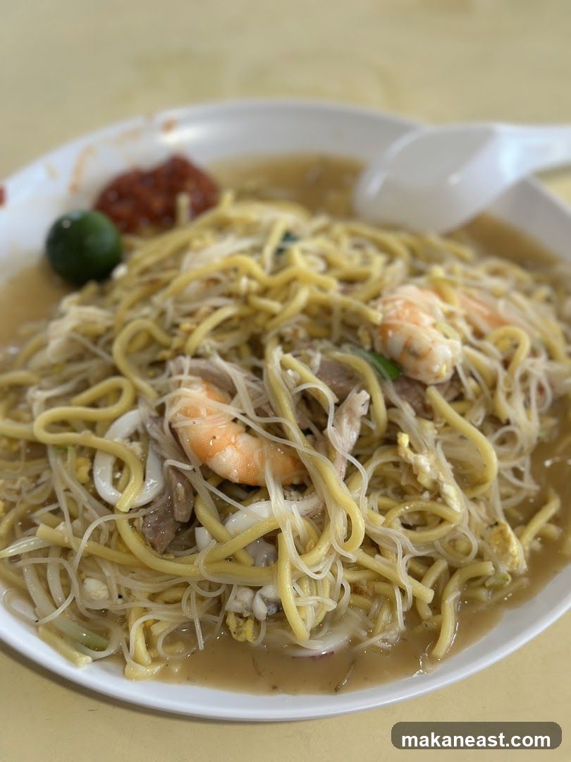Noodles with Seafood and Meat