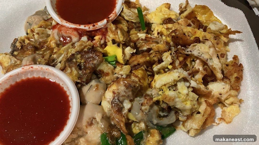 Oyster Omelet with Chili Sauce