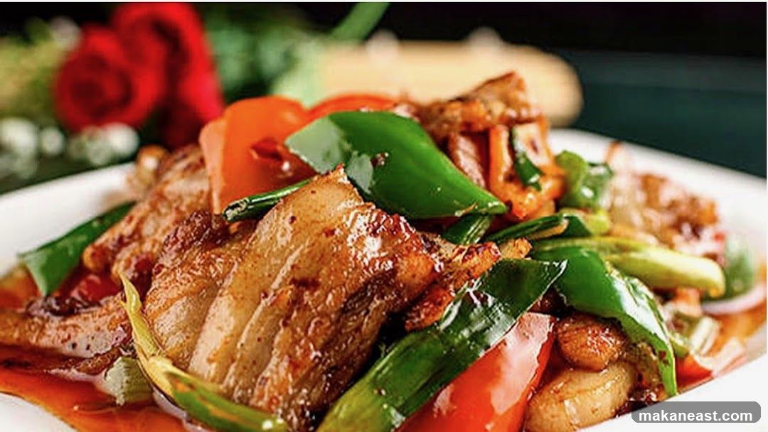 Stir-fried Pork Belly with Peppers