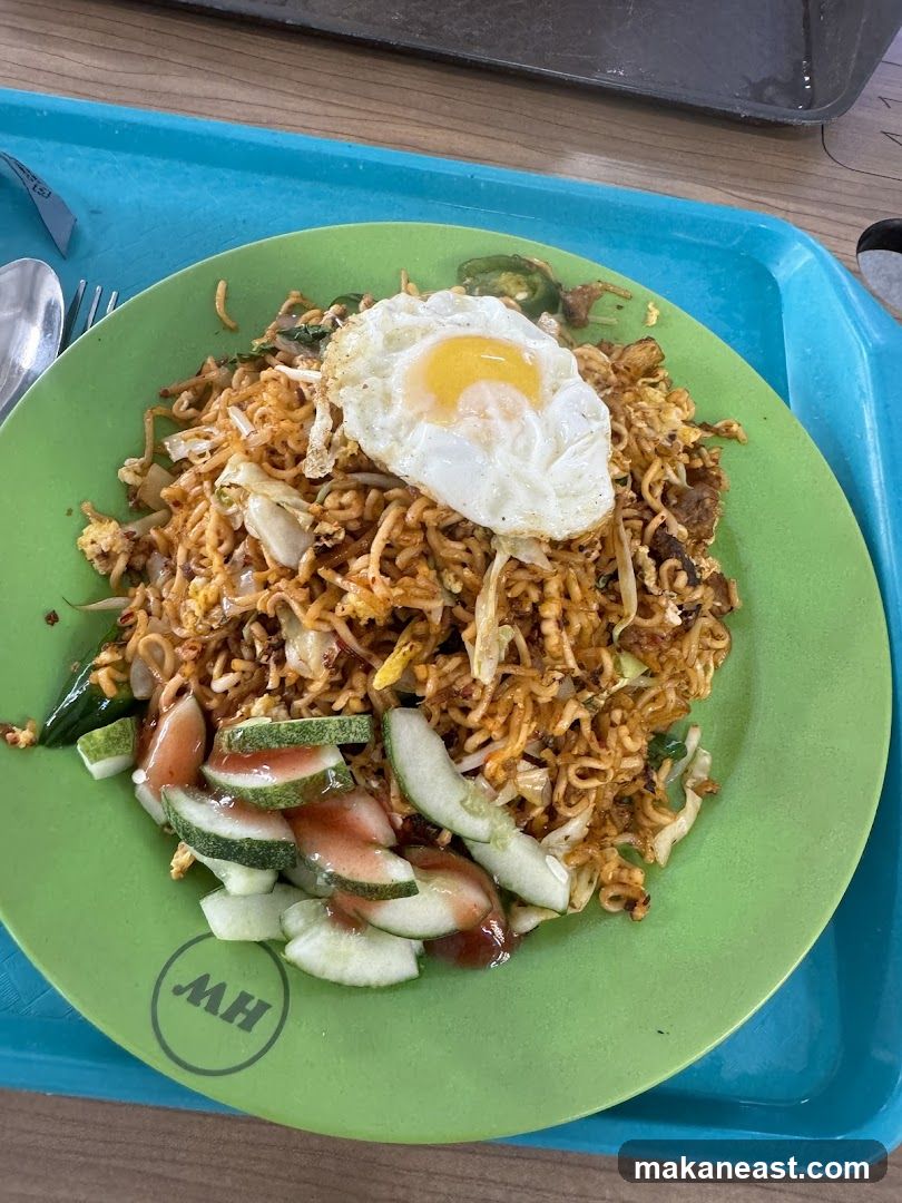 Noodles with Fried Egg and Cucumber