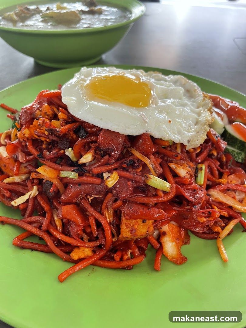 Fried Noodles with Fried Egg