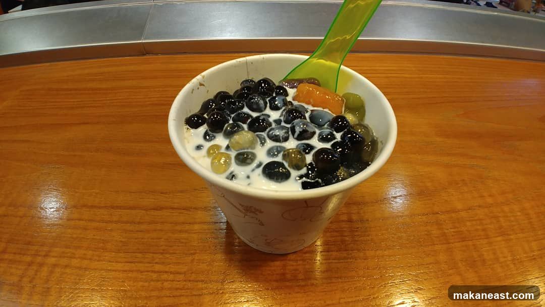 Dessert with Boba Pearls