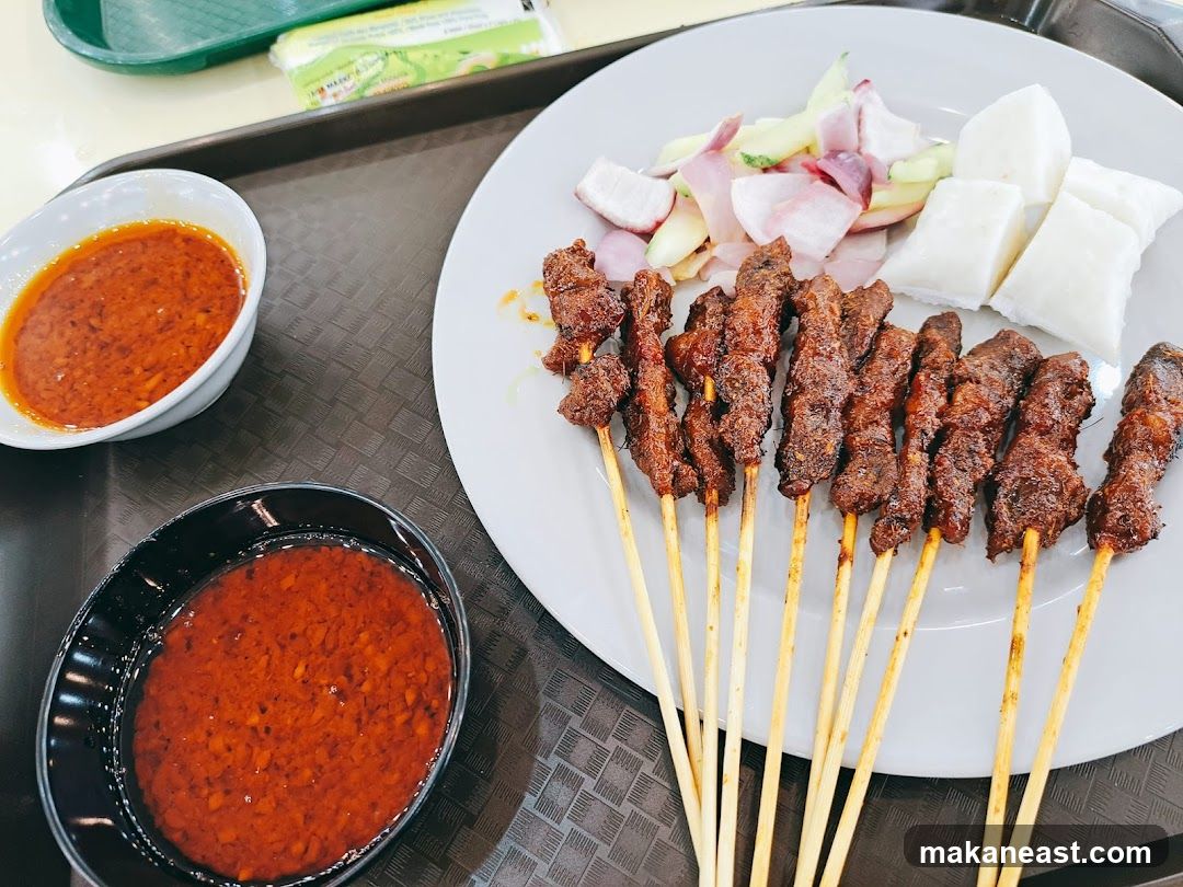 Satay with Rice Cakes and Sauce
