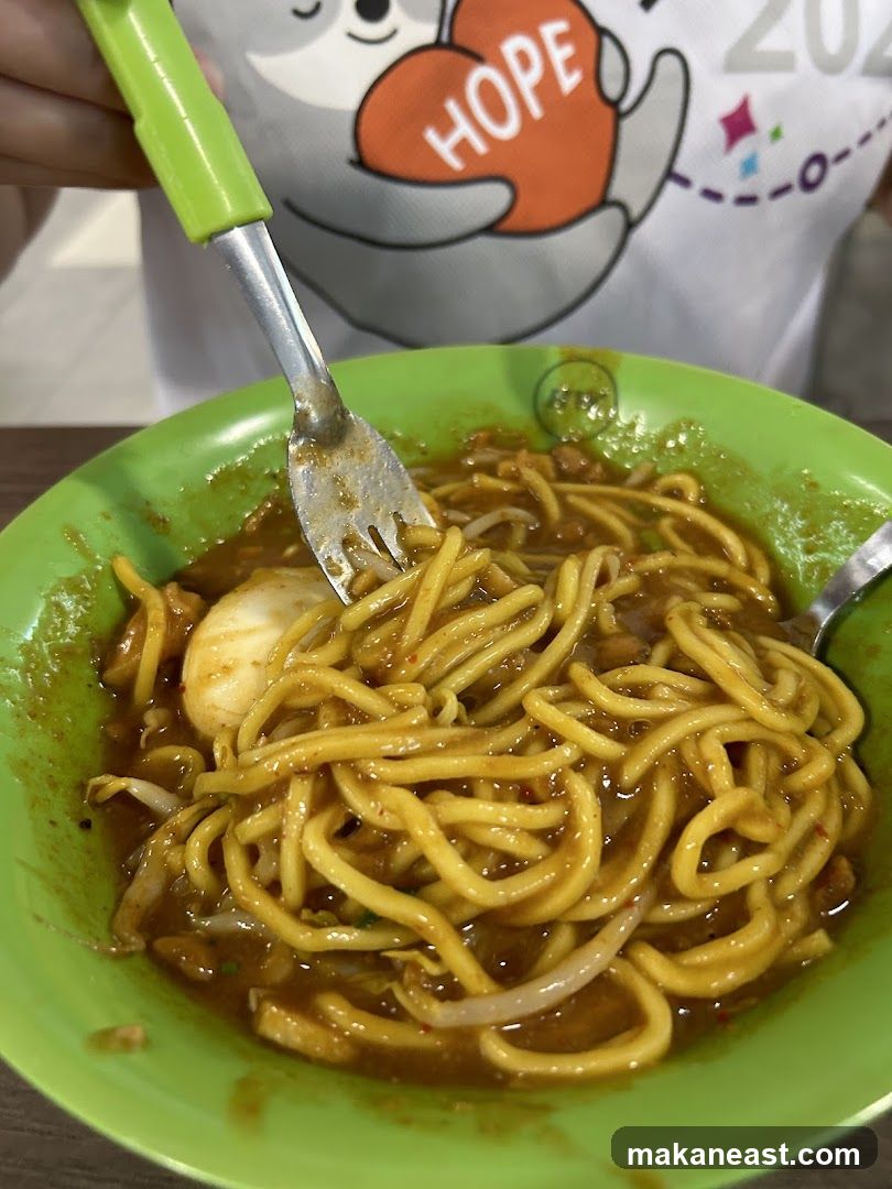 Noodles with Egg and Bean Sprouts