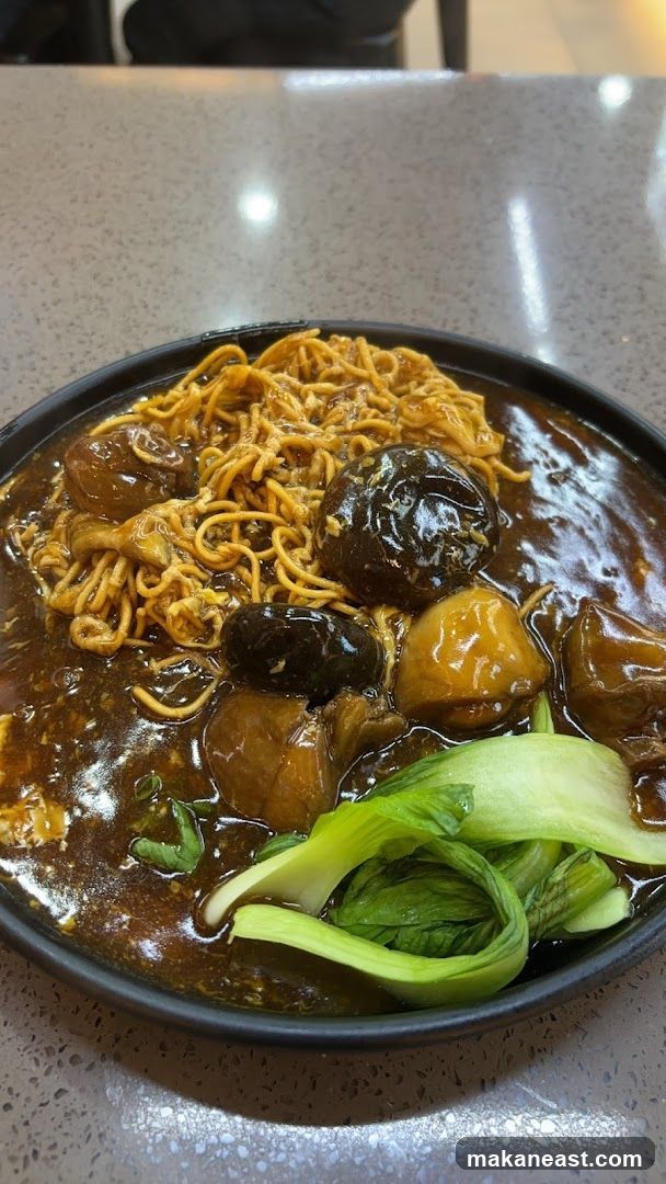 Noodles with Stewed Meat and Mushrooms