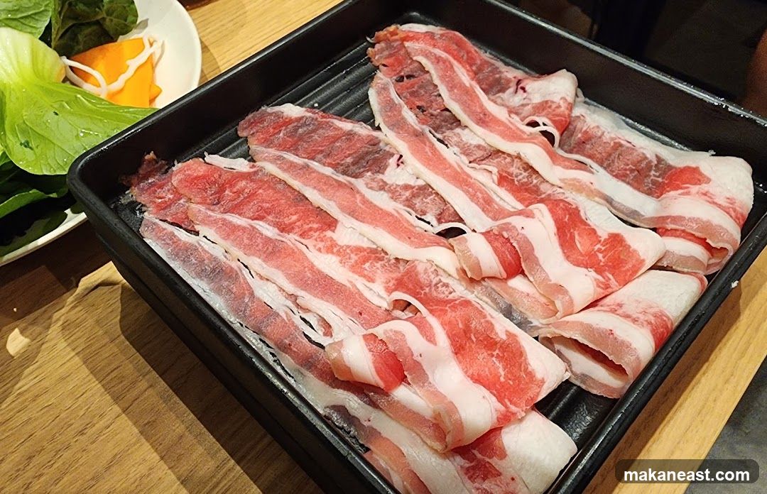 Thinly Sliced Beef and Vegetables