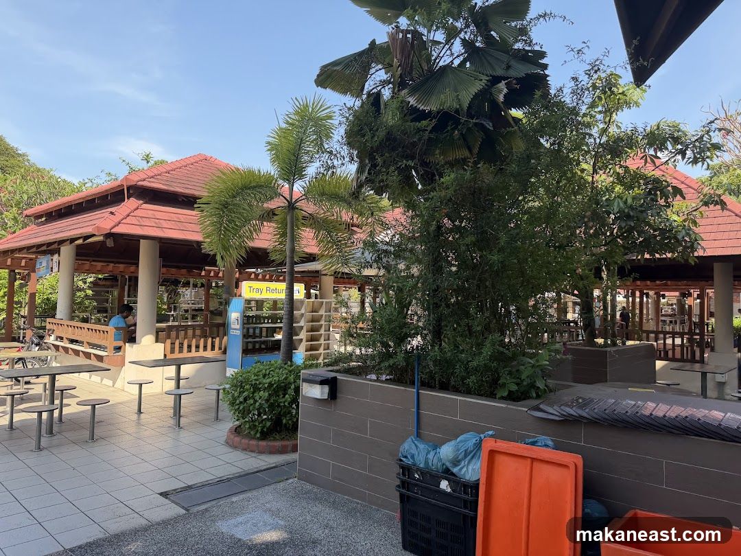 Outdoor Seating Area with Tray Return