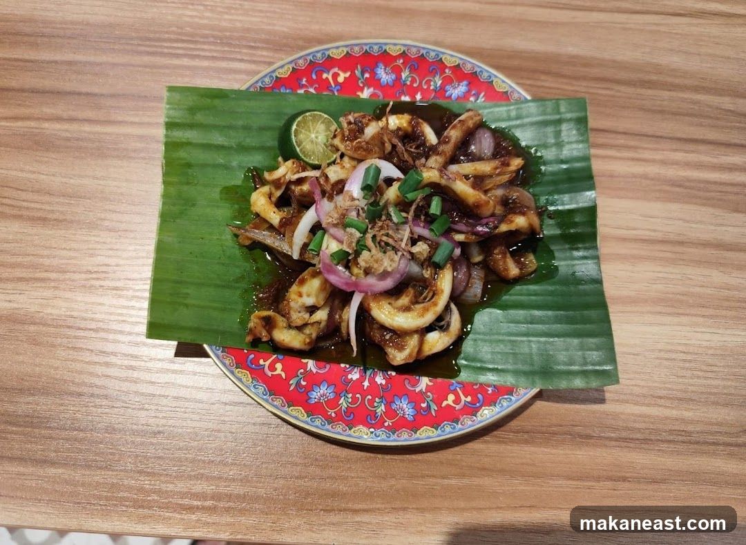Squid dish with onions and lime