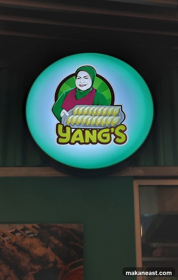 Yang's Logo