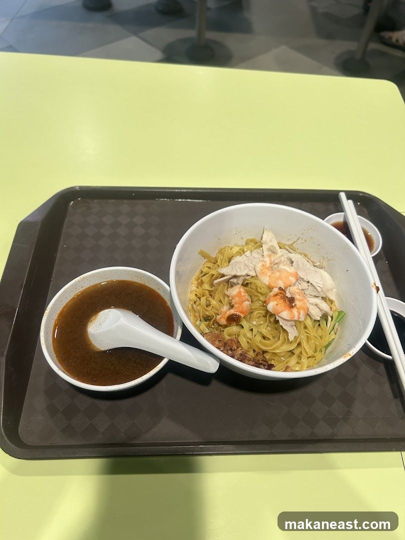 Noodles with Shrimp and Sliced Meat