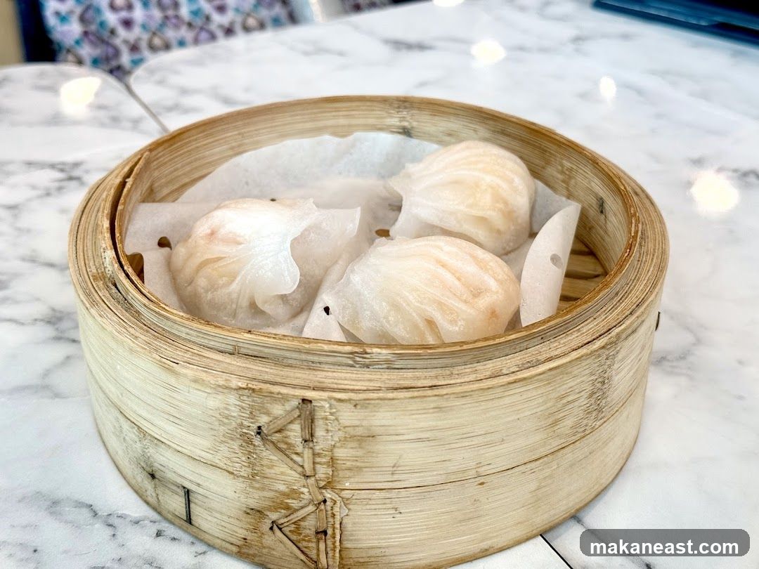 Steamed Dumplings in Bamboo Steamer