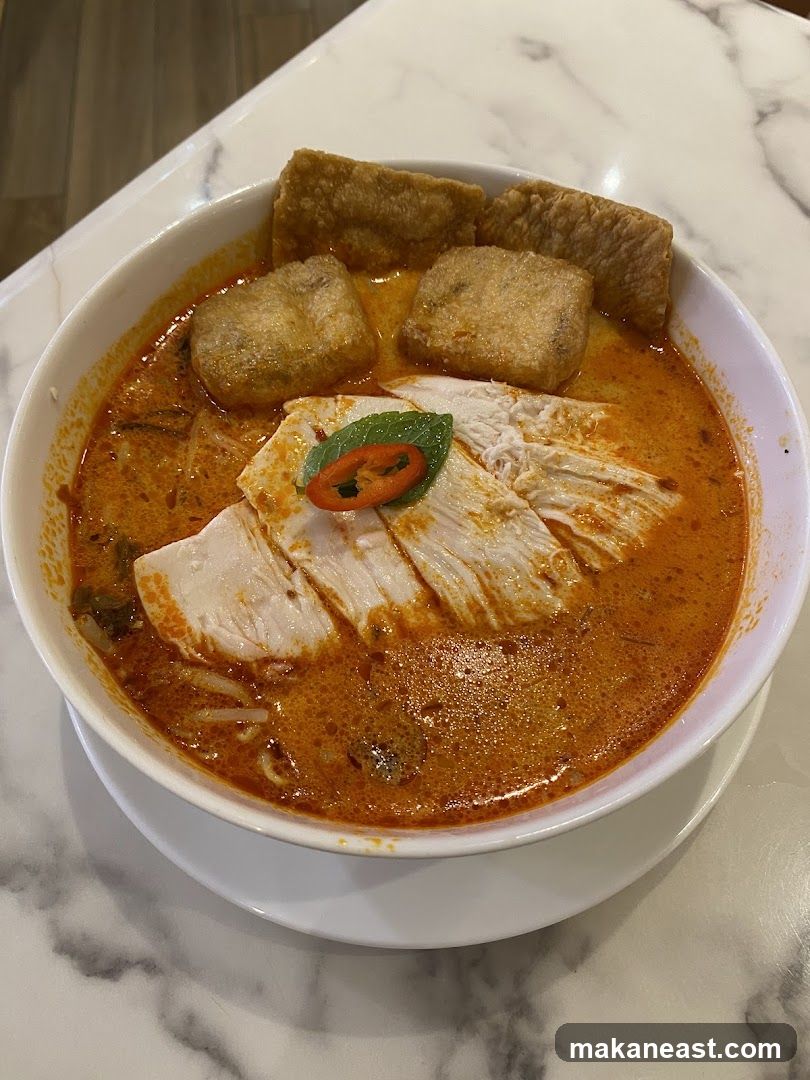 Laksa with Chicken and Tofu Puffs