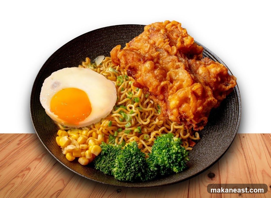 Noodles with Fried Chicken and Egg