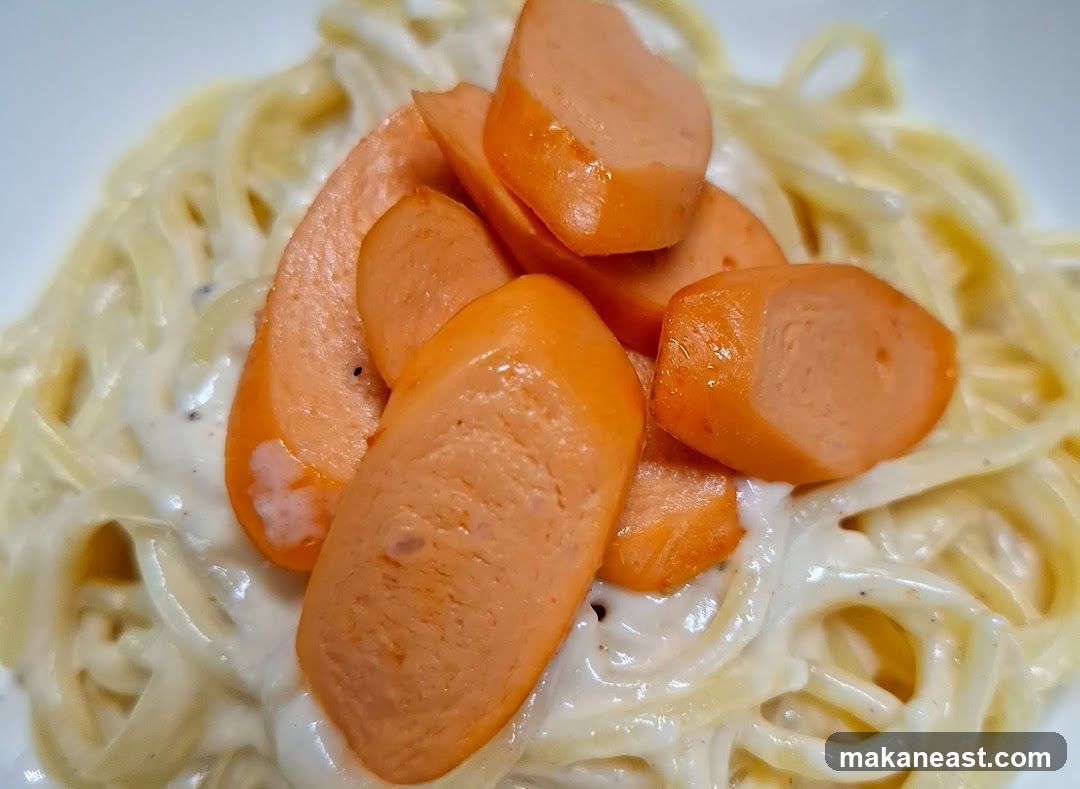 Spaghetti with Sausage Slices