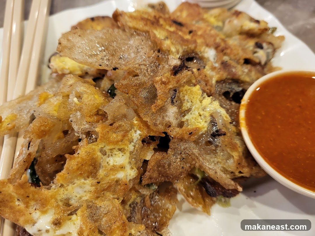 Oyster Omelet with Dipping Sauce