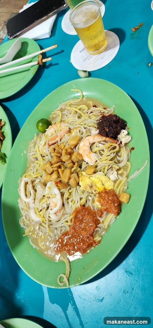 Noodles with Shrimp and Squid