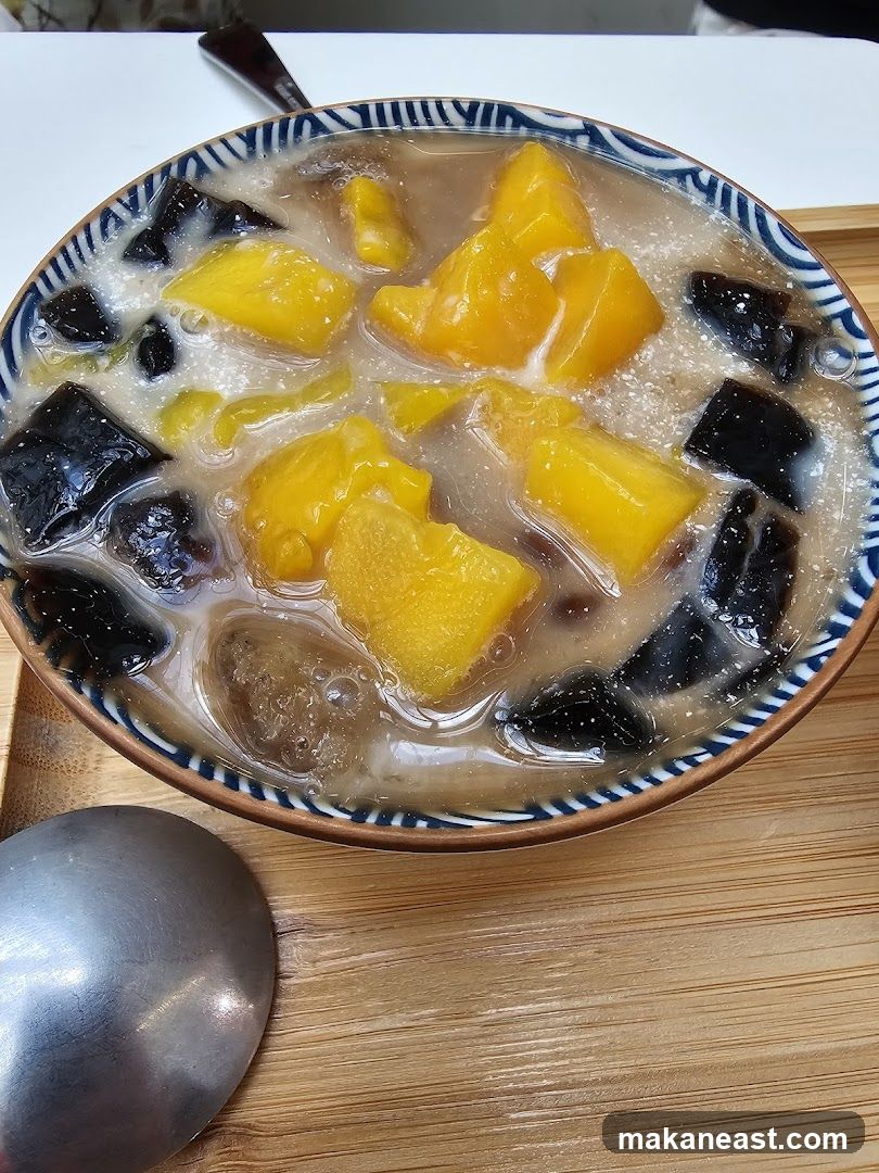 Mango Grass Jelly Dessert