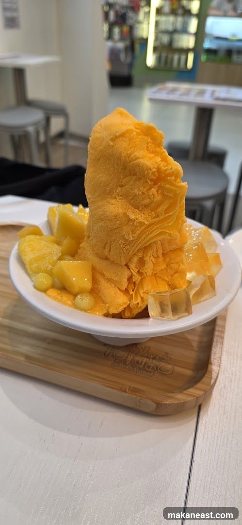 Mango shaved ice dessert