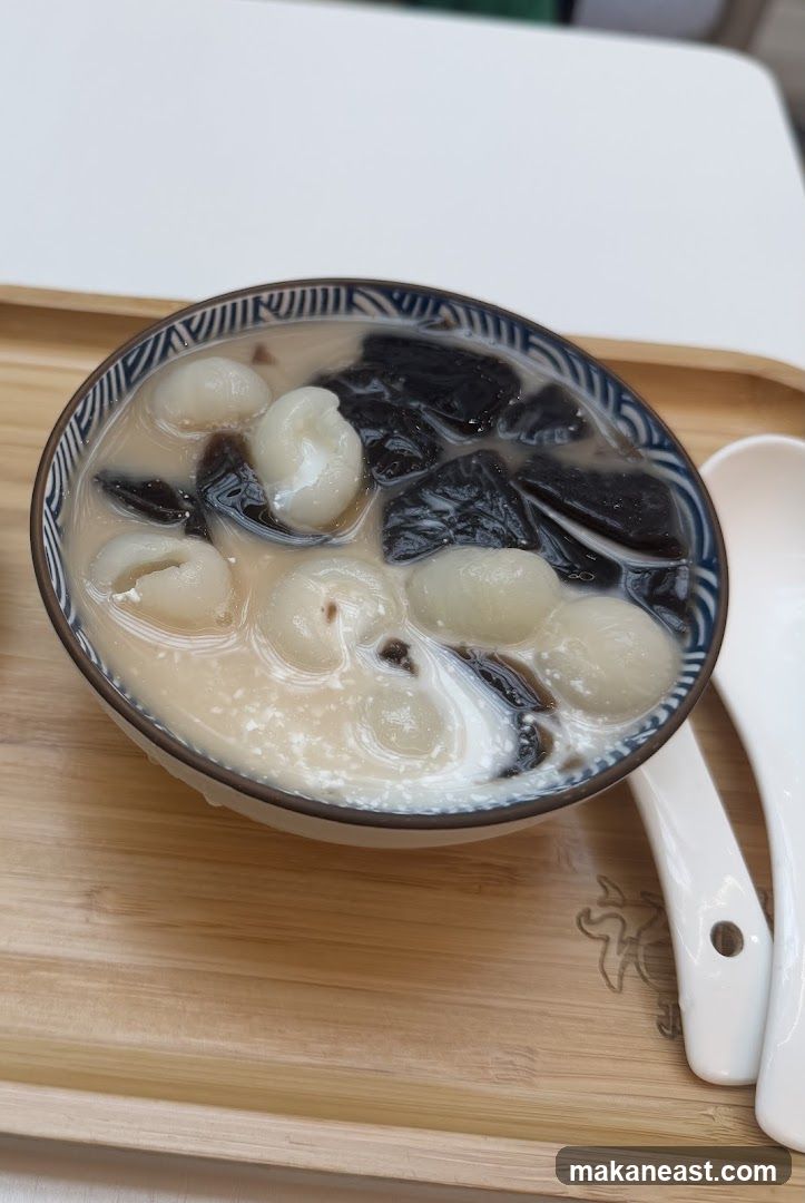 Dessert Bowl with Lychees and Grass Jelly
