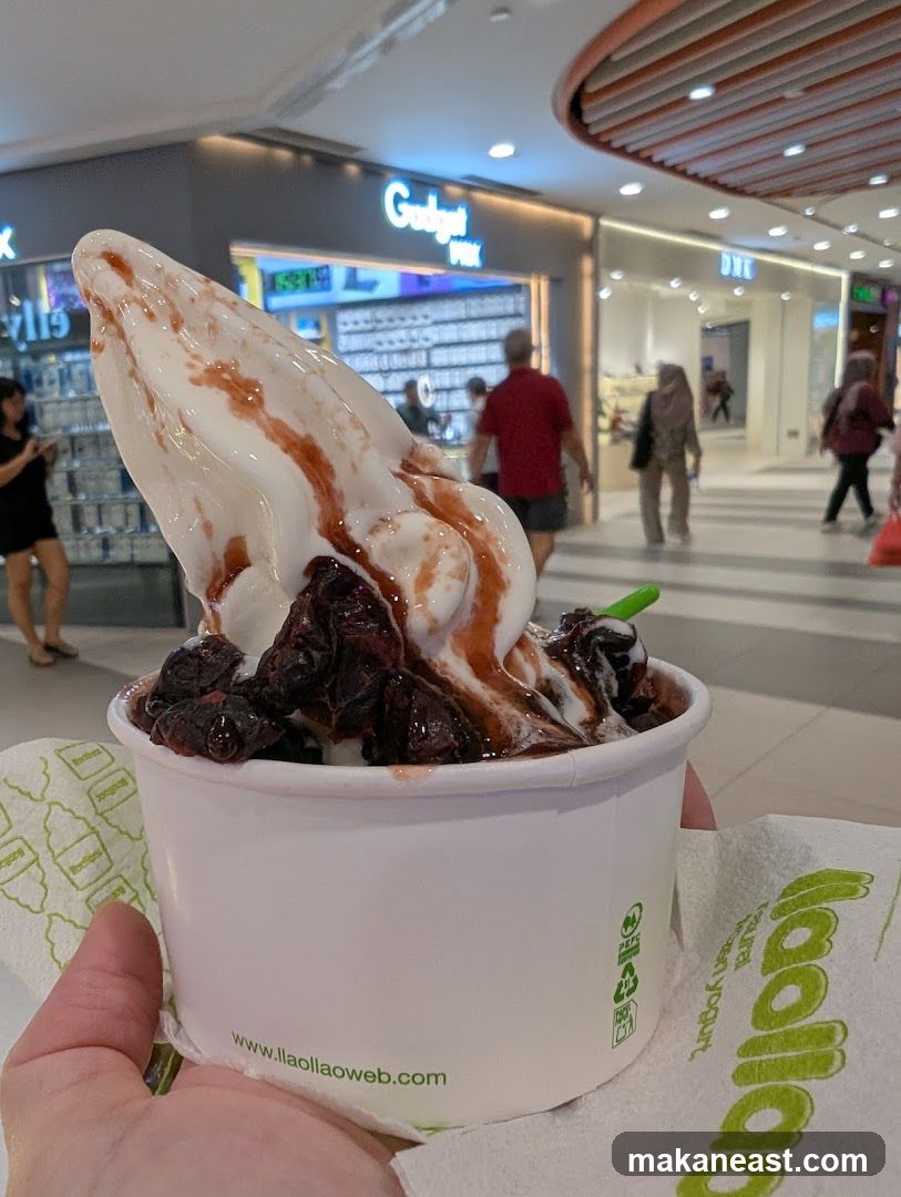 Frozen Yogurt with Toppings
