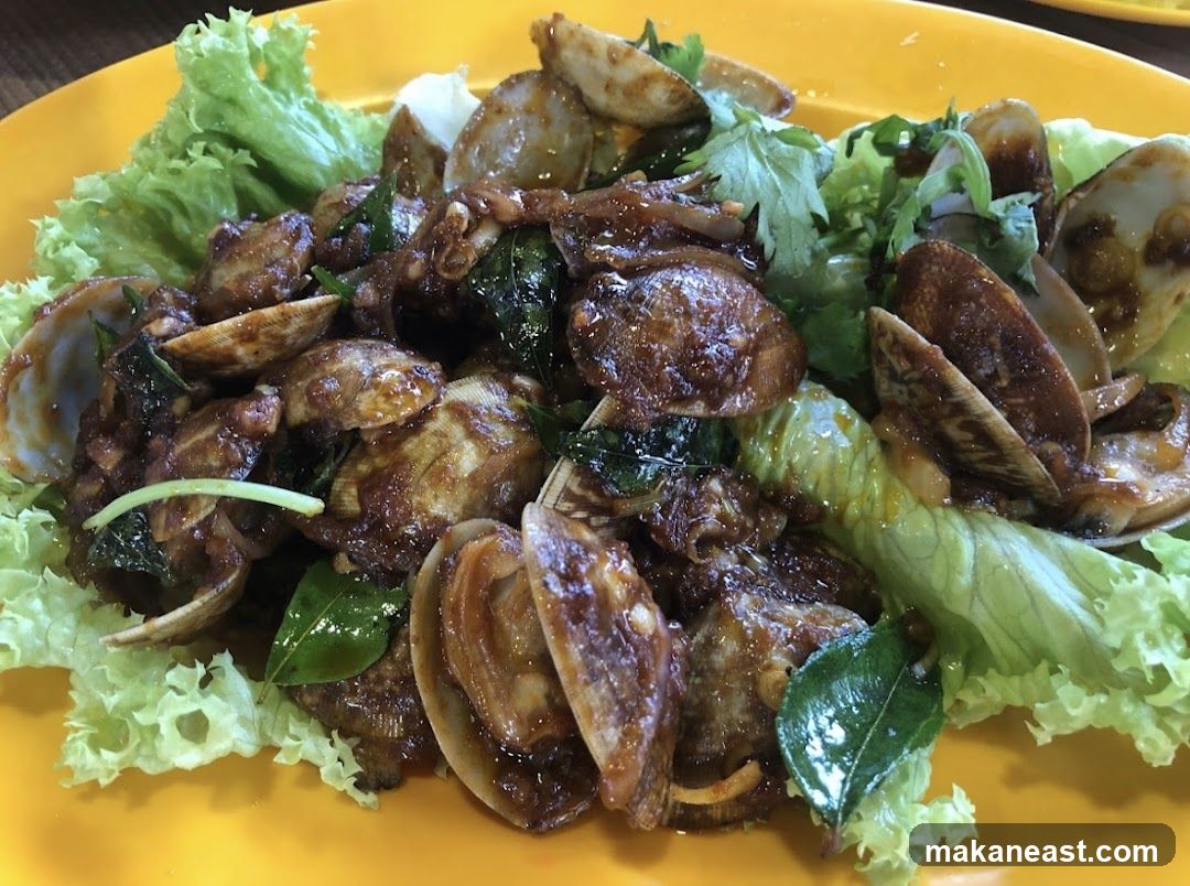 Clams with Sauce
