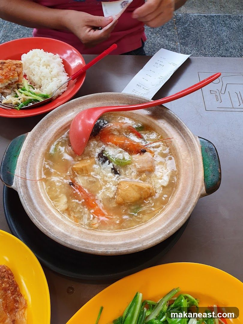 Claypot dish with shrimp and tofu