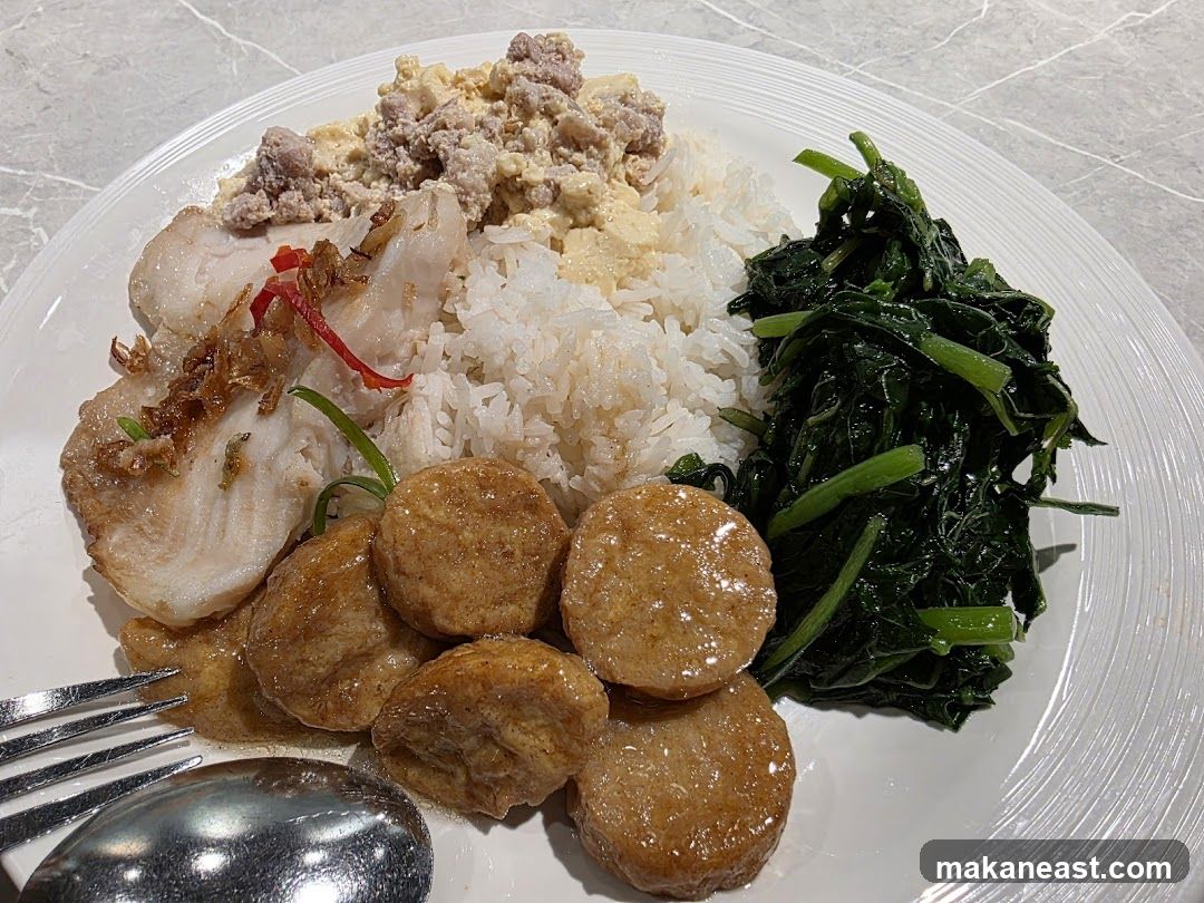 Steamed Fish with Rice and Vegetables