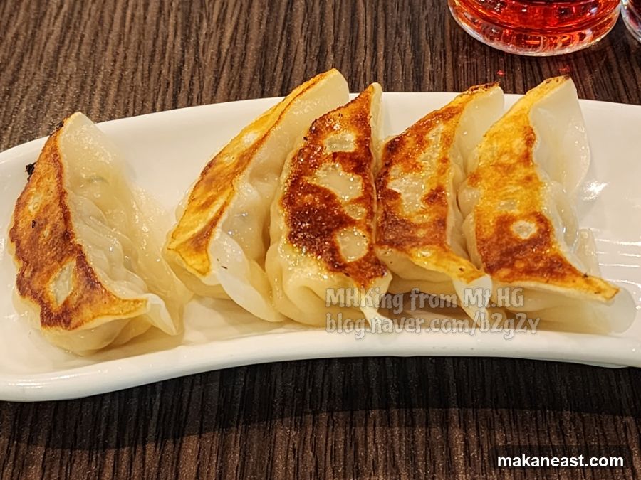 Pan-fried dumplings