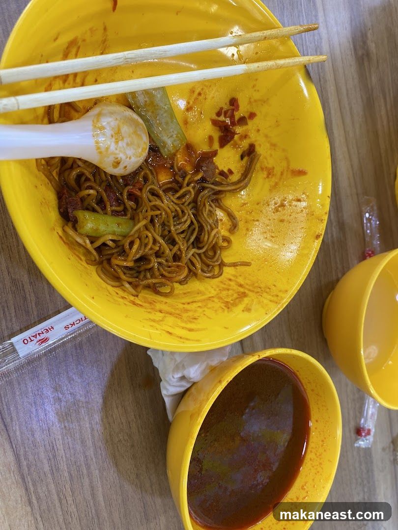 Noodles and dipping sauce
