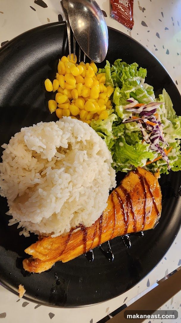 Salmon with Rice and Salad
