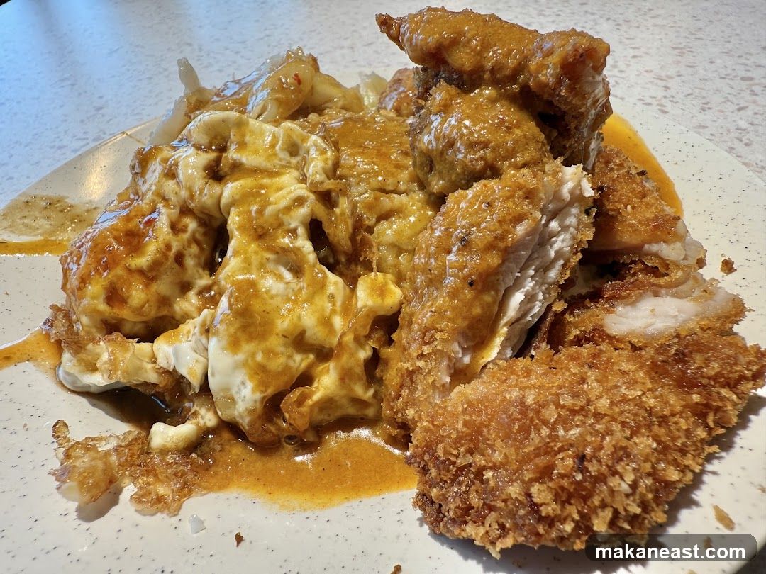 Crispy Chicken with Curry Sauce and Eggs